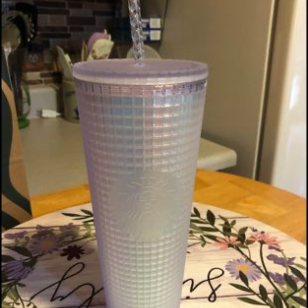 New Starbucks 2022 Spring iridescent Unicorn Grid Venti